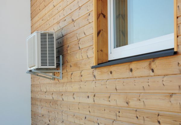 Cost of Pine Wood Siding Installation in Kirkland